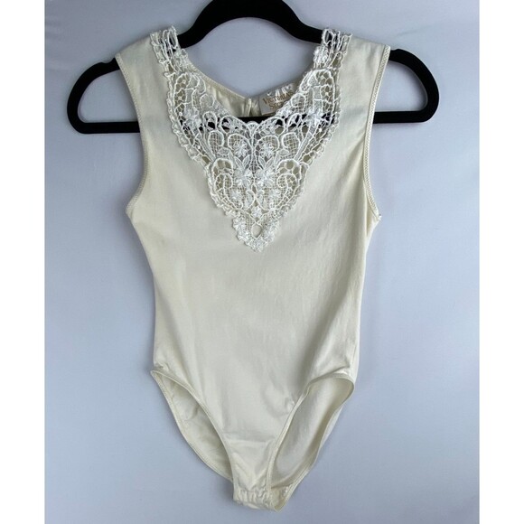 VTG Victoria's Secret Women S Cream Bodysuit Crochet Lace Trim Coquette Feminine - Picture 1 of 10